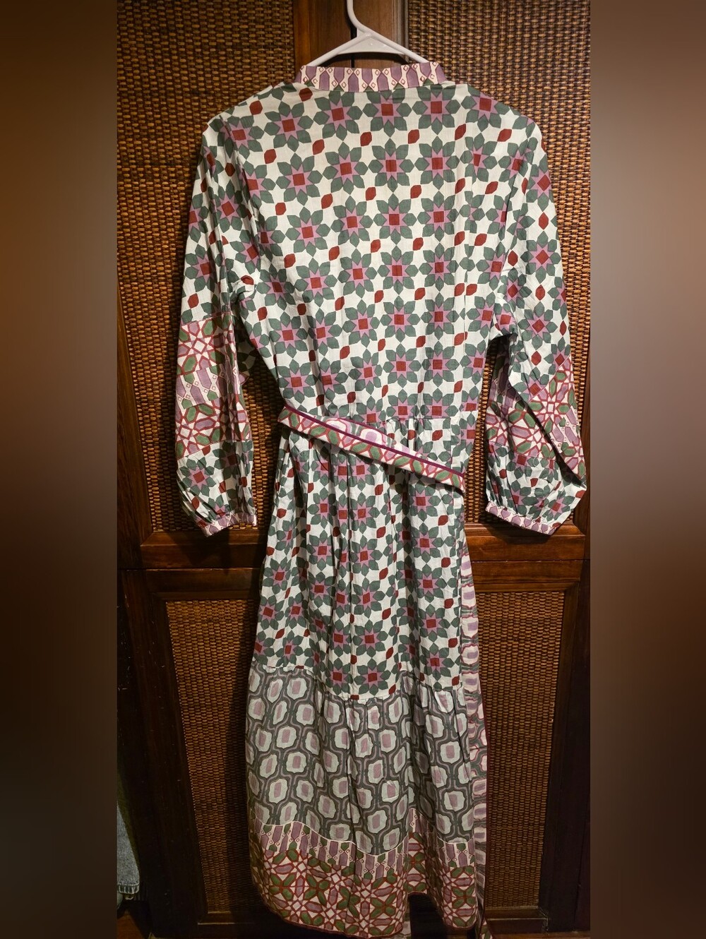 Farylina NWOT XL PTP 21 Patterned Long Sleeve Midi Dress Green, Pink, Burgundy - Picture 2 of 3